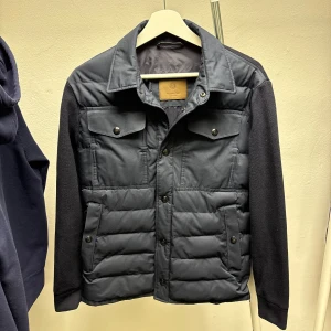 Massimo Dutti cardigan  - Storlek S - Nyare modell Massimo Dutti cardigan - Mycket fint skick, 9/10