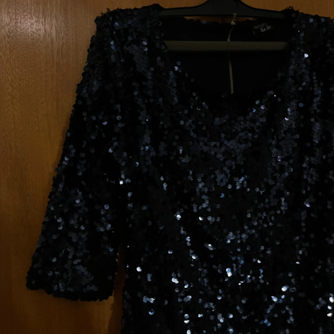 Svart glittrig paljettklänning Esmara - 1