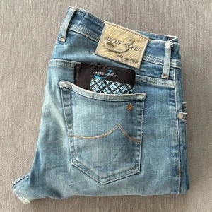 Jacob Cohën jeans LIMITED EDITION - Jacob Cohën Jeans Limited Edition | Storlek: 35 | Modell: 622 | Mått: W44, L106cm | Nypris: ca 7000kr | ActiveResell