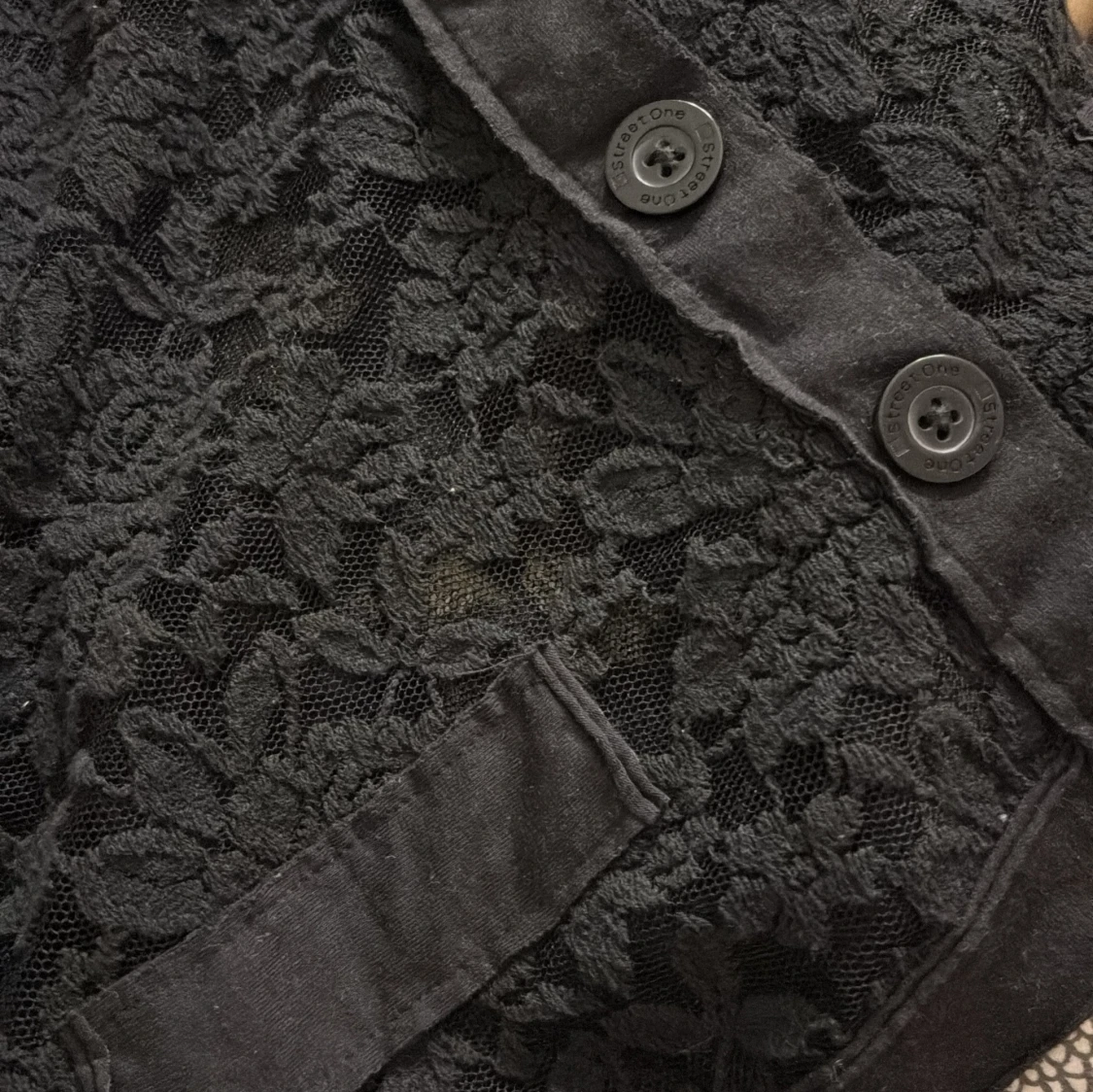 Svart spetskofta från Street One - 3