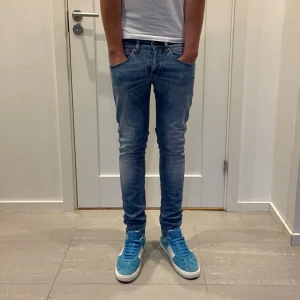 Dondup George Jeans  - Dondup George Jeans, skriv för fler bilder/ frågor🙌🏼
