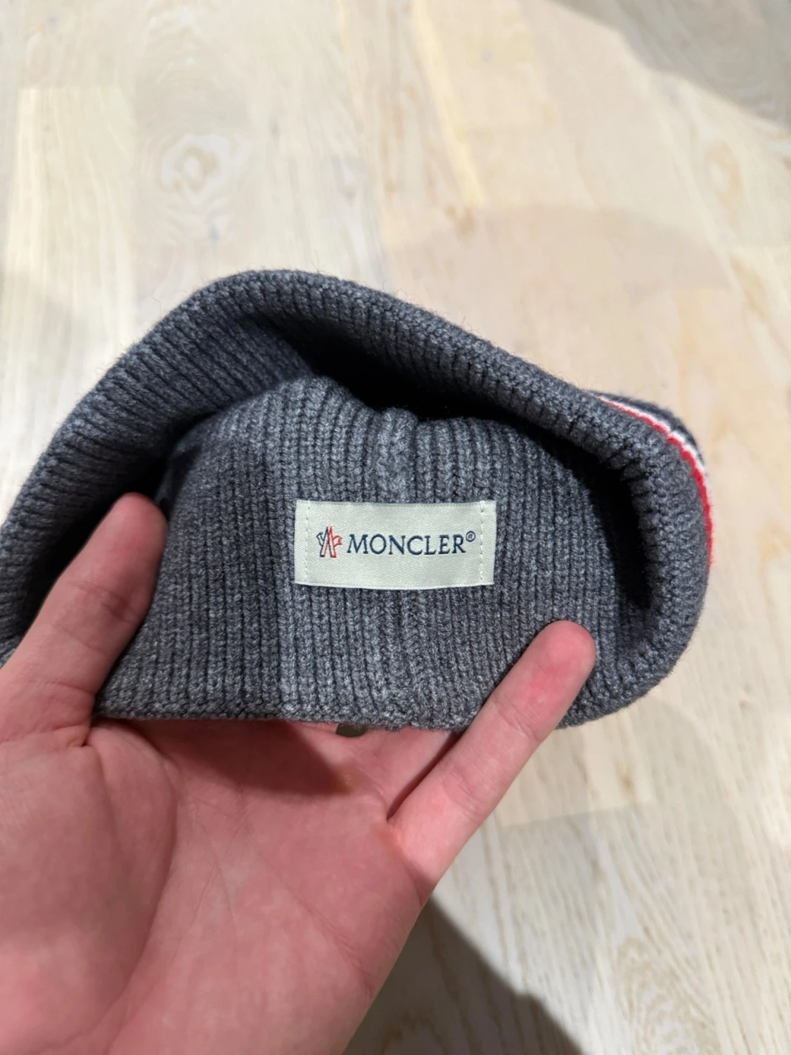 Grå moncler mössa - 2