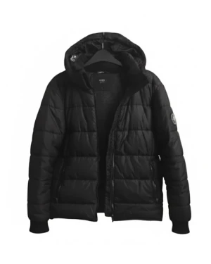 Everest vinterjacka / dunjacka - Vinterjacka från everst. Storlek 158 dvs 79 cm bröst. Borttagbar huva och två fickor på utsidan samt en ficka på insidan. Justerbar tightness vid nedre änden (se sista bild). För frågor eller fler bilder är det bara att skriva till mig!