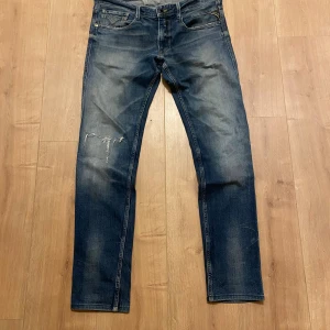 Replay vintage Jeans  - Bra skick.                                                            Storlek 32x34.                                                             Skriv privat vid fler frågor.