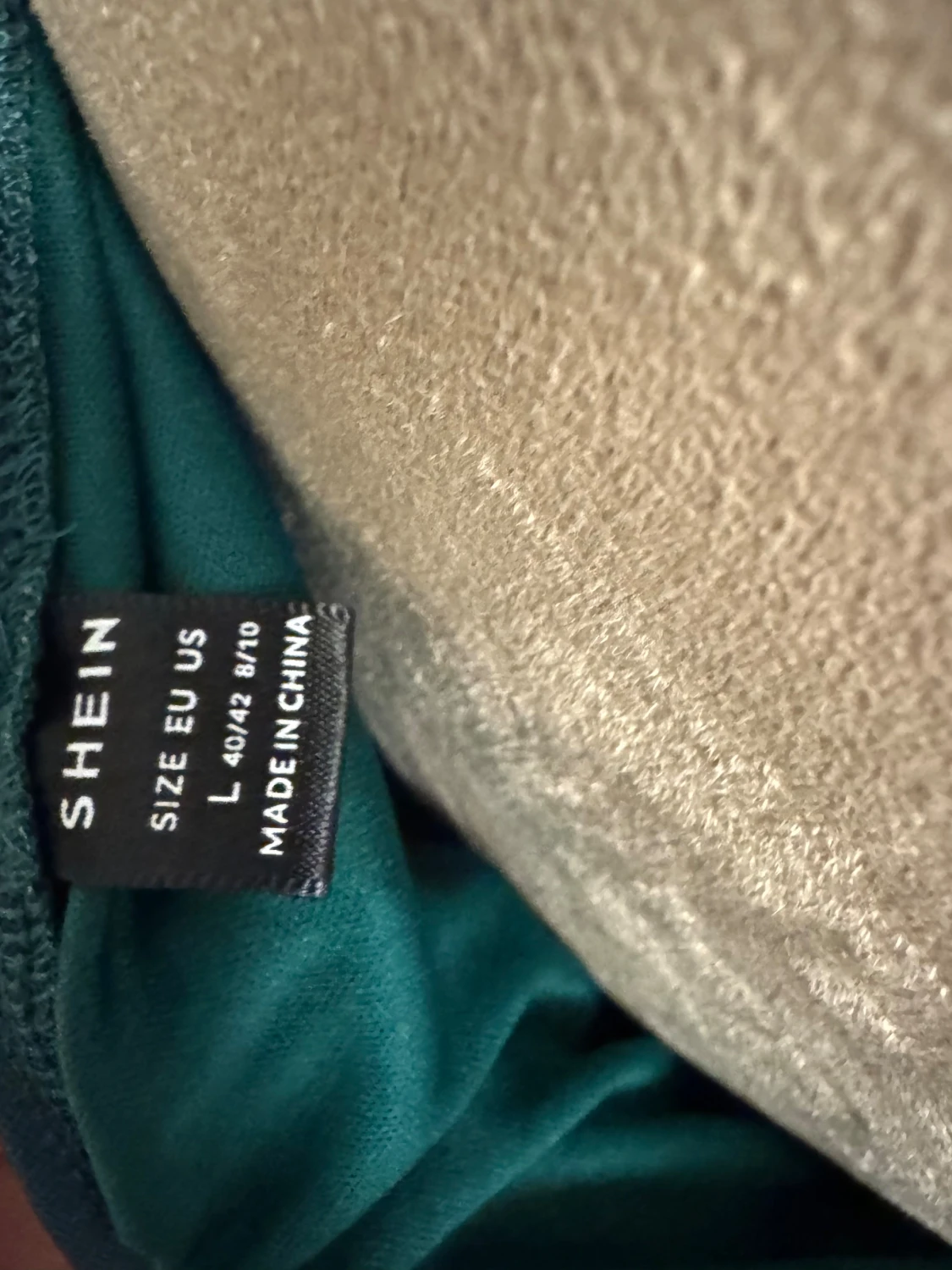 Mörkgrön glittrig klänning från SHEIN - 2