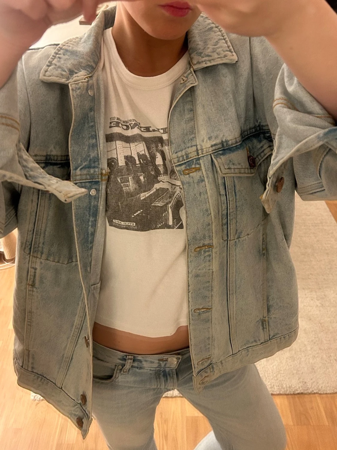 Jeansjacka med detaljer  - 1