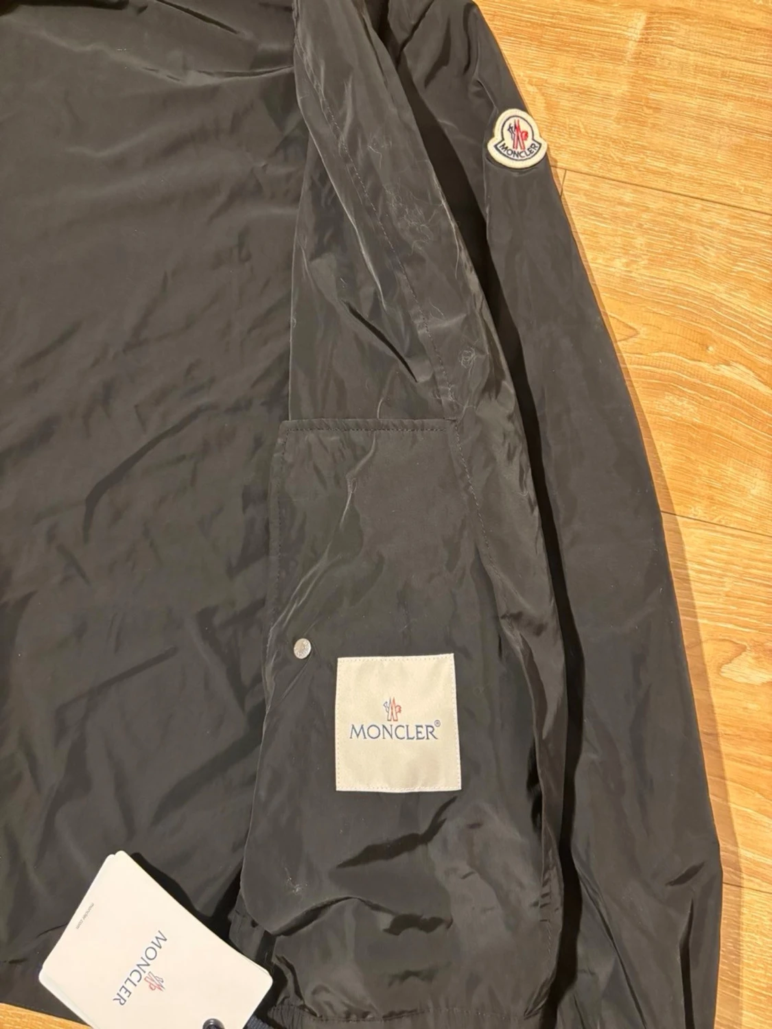 Svart vindjacka från Moncler - 3