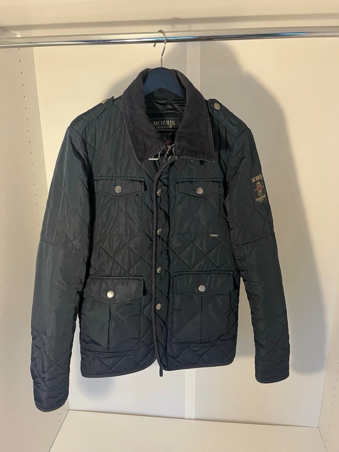 Mörkblå quiltad jacka från Morris