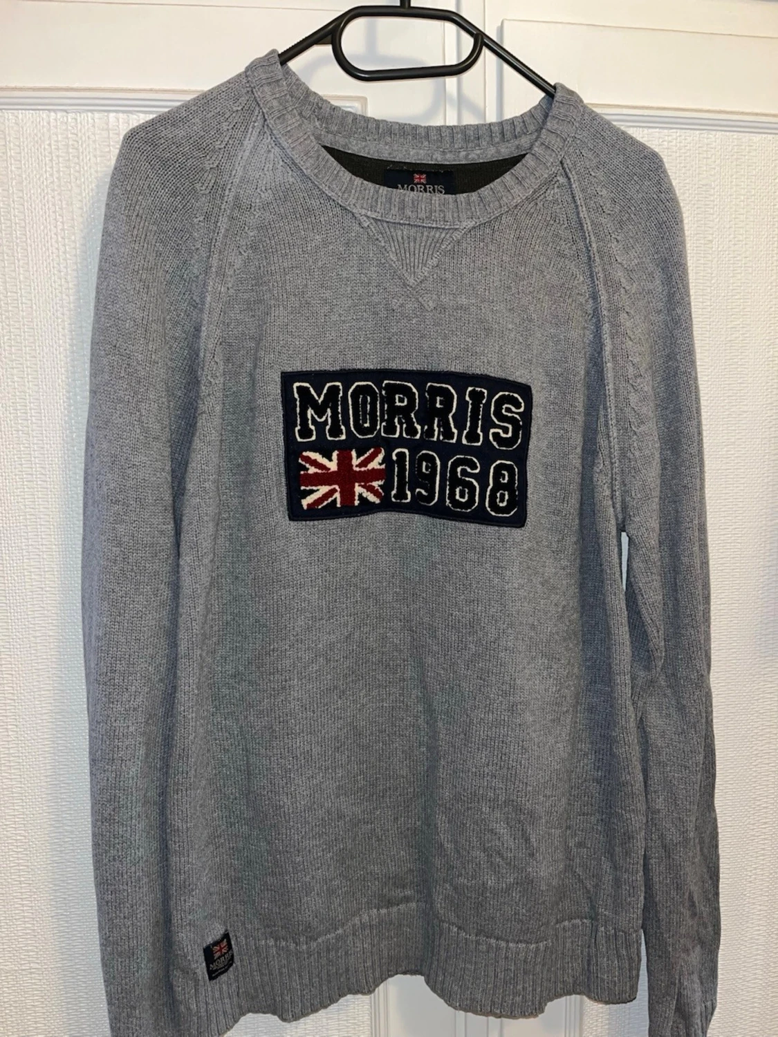 Grå stickad tröja från Morris