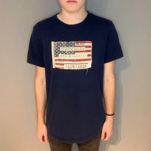  Ralph Lauren denim & supply T-shirt  - Polo Ralph Lauren denim & supply T-shirt | storlek m | skick 10/10 | fraktar via valfrit ombud på köparens bekostnad | hör av dig vid funderingar 