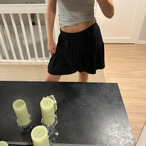 Svart kjol - Svart kjol