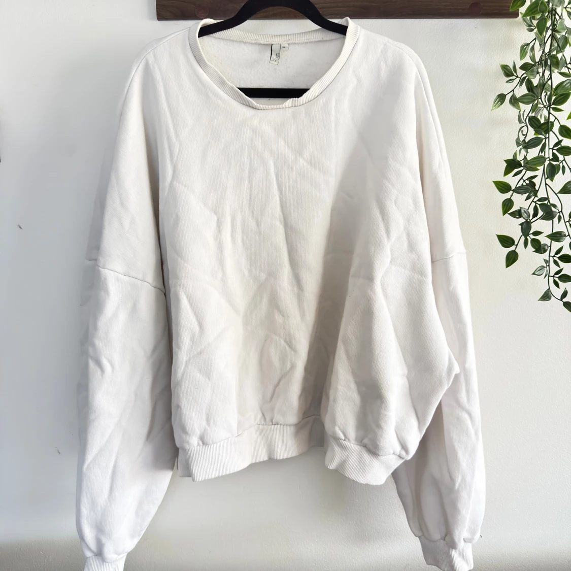 Oversized vit sweatshirt från NLY Trend