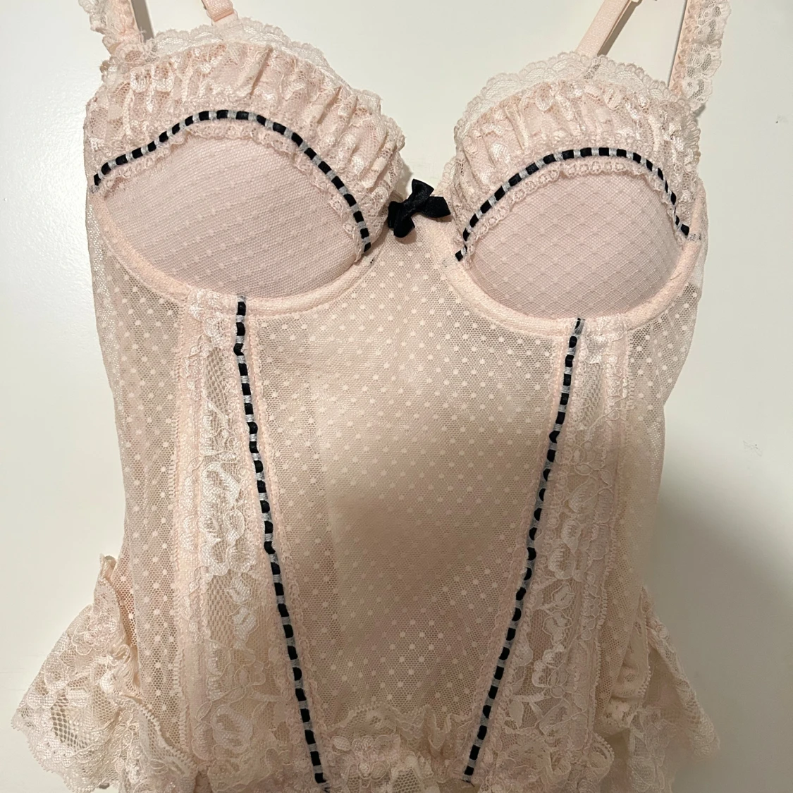 rosa spetskorsett  - 1