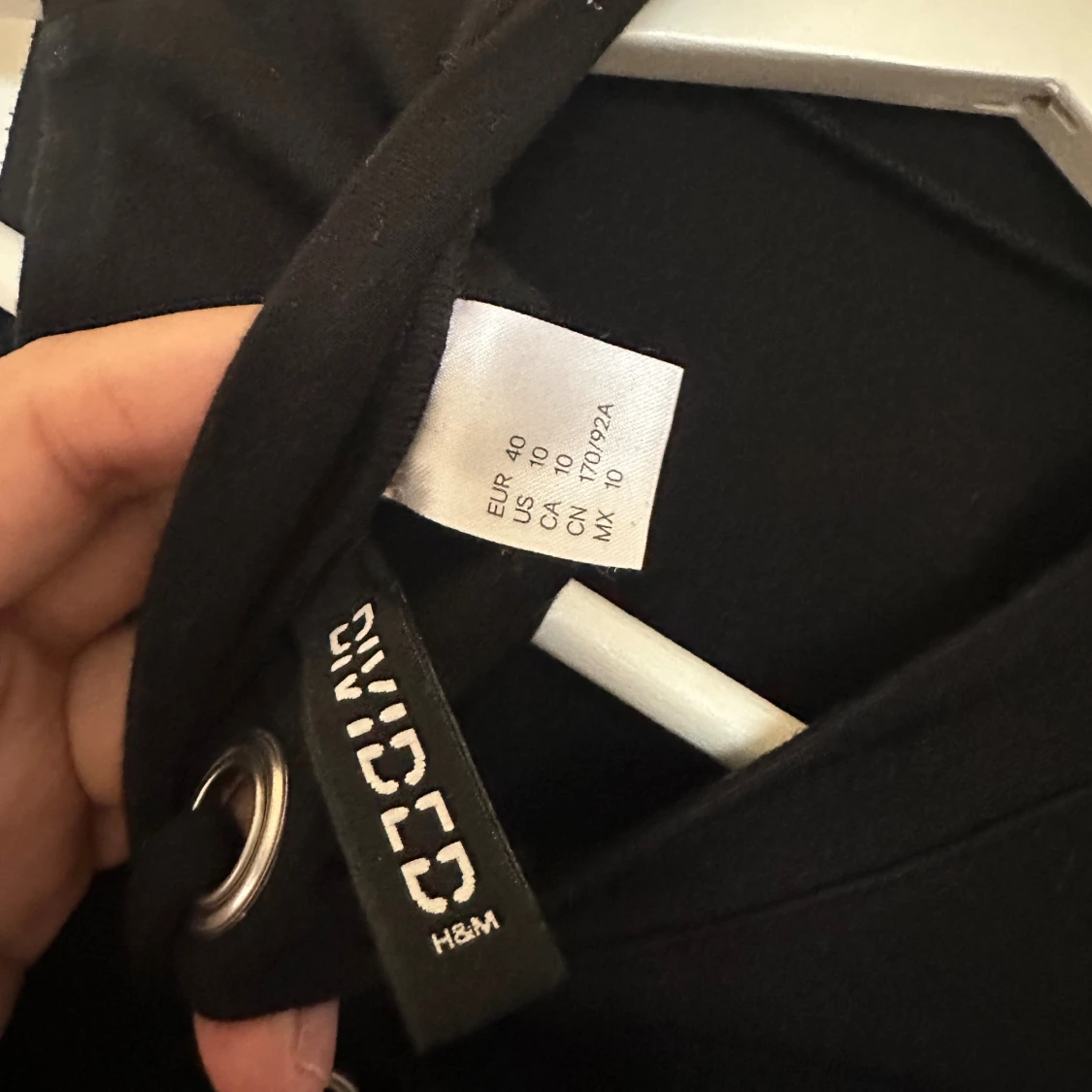 Svart snörad klänning Divided H&M - 2