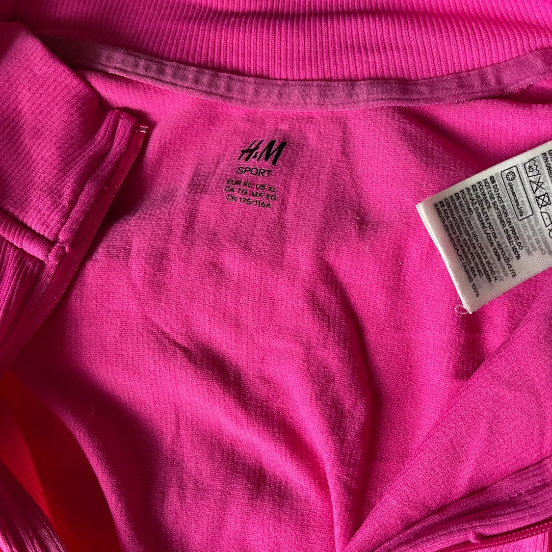 Blommiga träningsleggings från H&M Sport - 3