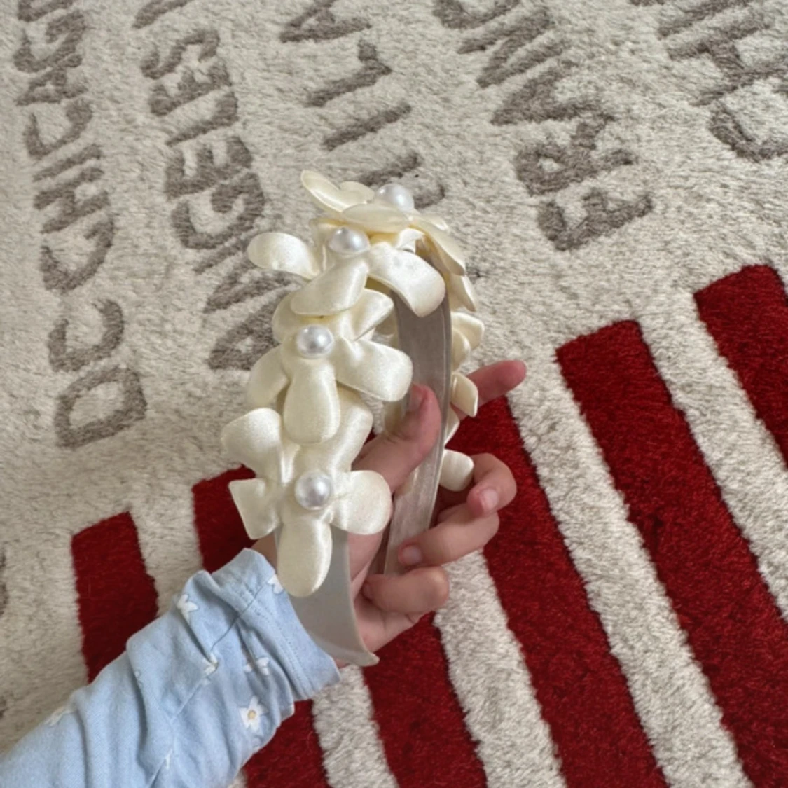 Diadem med blommor och pärlor - 1