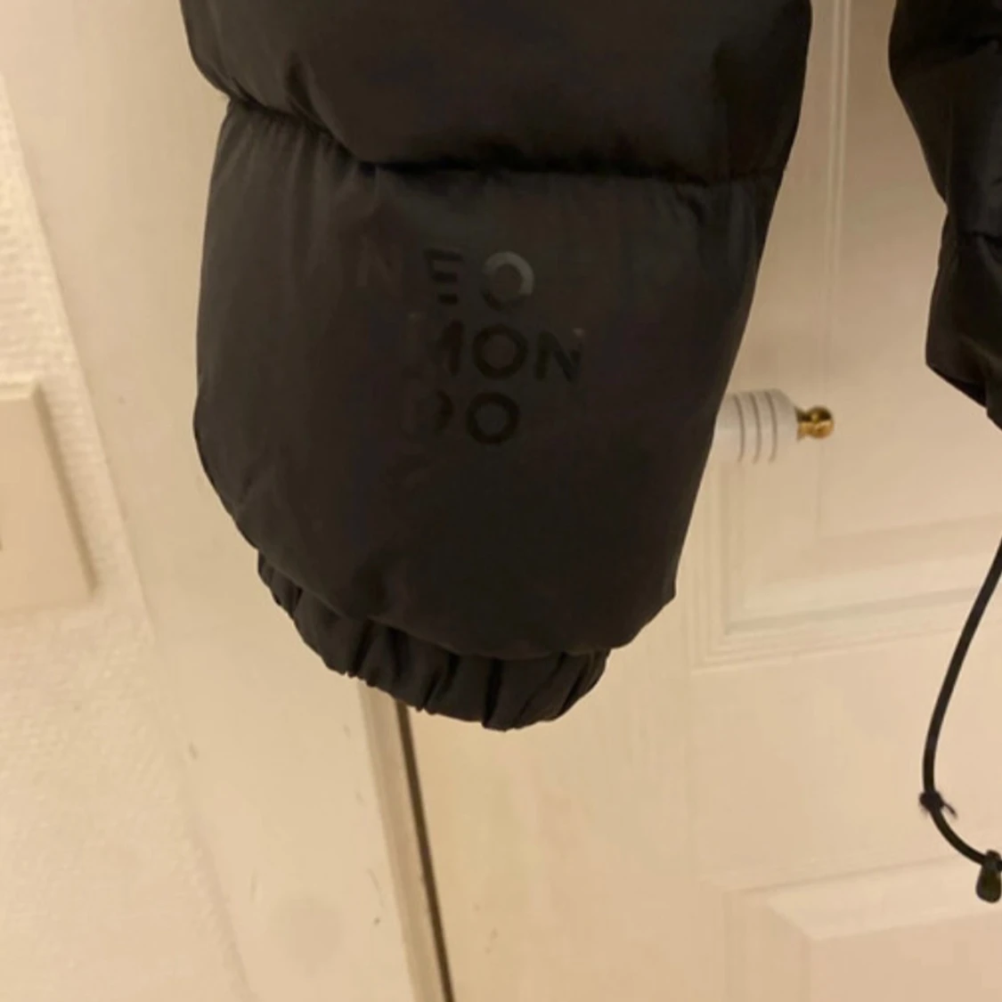 Svart pufferjacka från Neomondo XS - 1