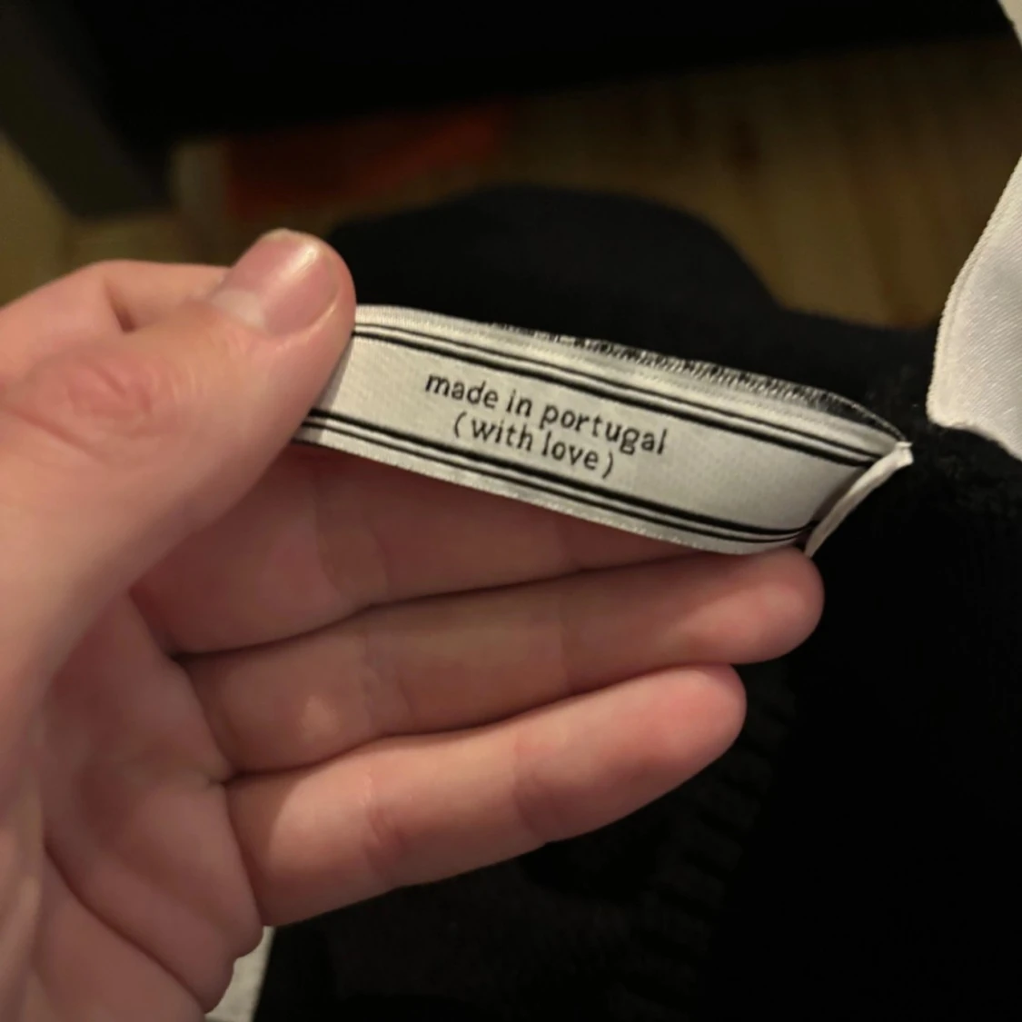 Svart stickad tröja från Ami Paris - 93