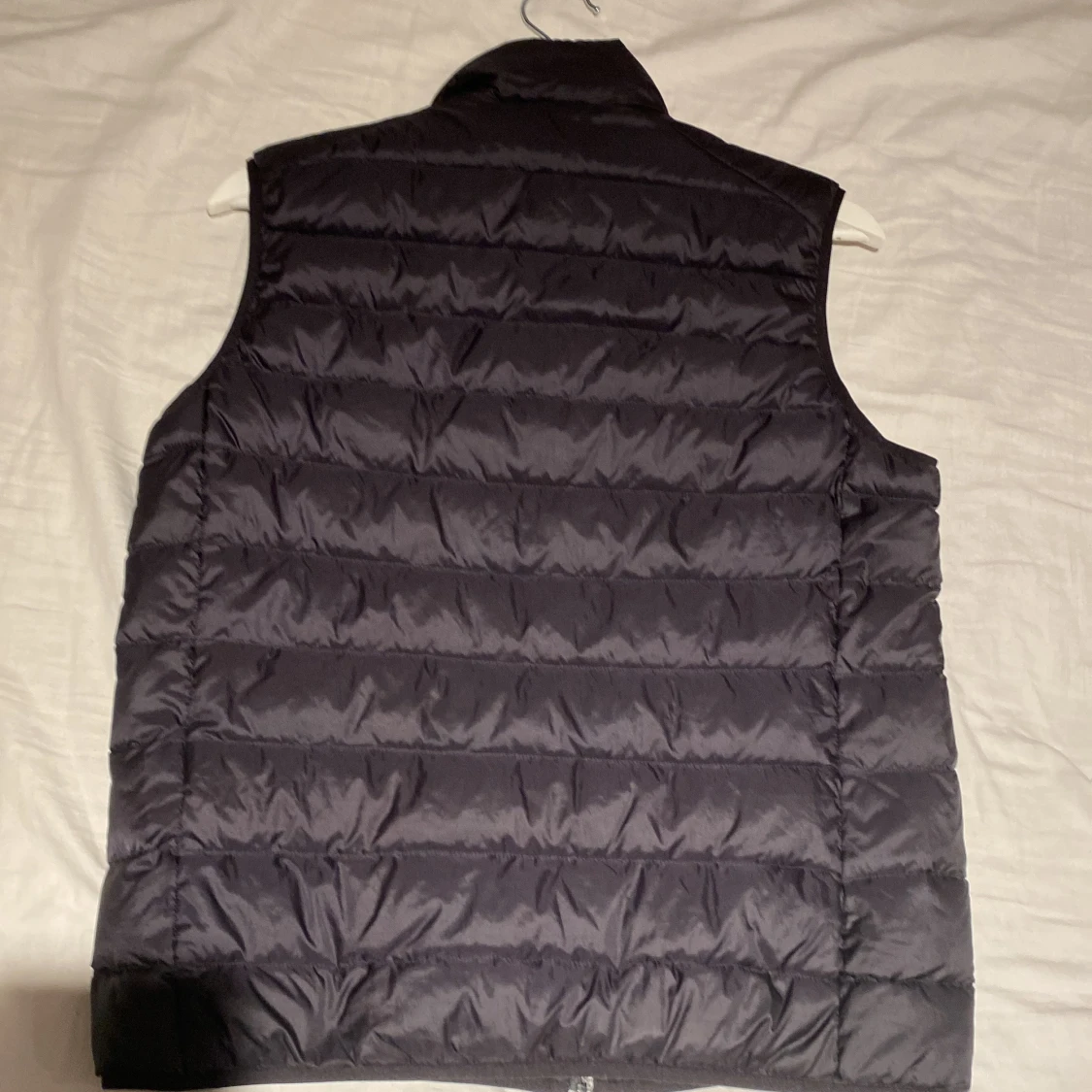 Svart dunväst från Uniqlo XS - 2
