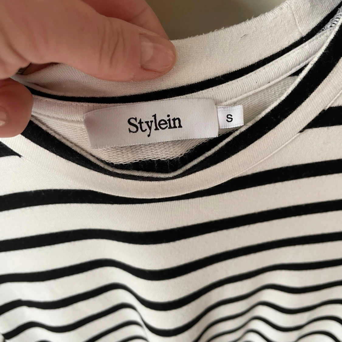 Randig långärmad tröja från Stylein - 1