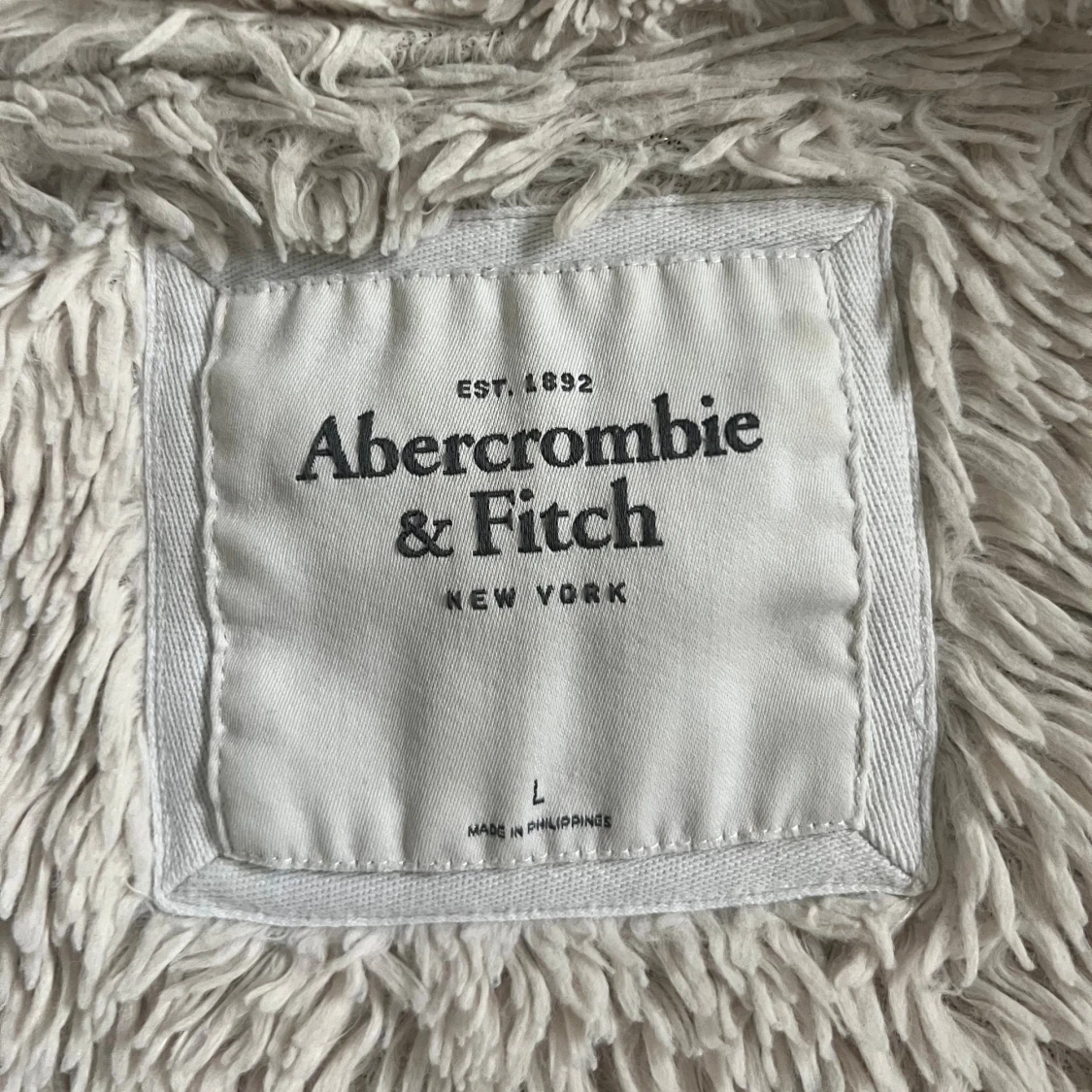 Grå hoodie med fluffig huva Abercrombie - 2