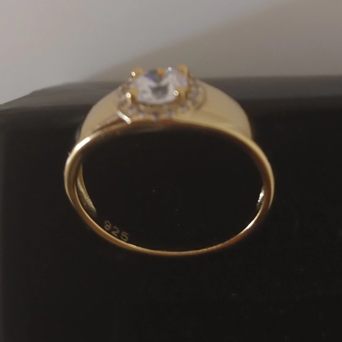 Guldpläterad ring med glittrig sten 925 sterling silver  - 1