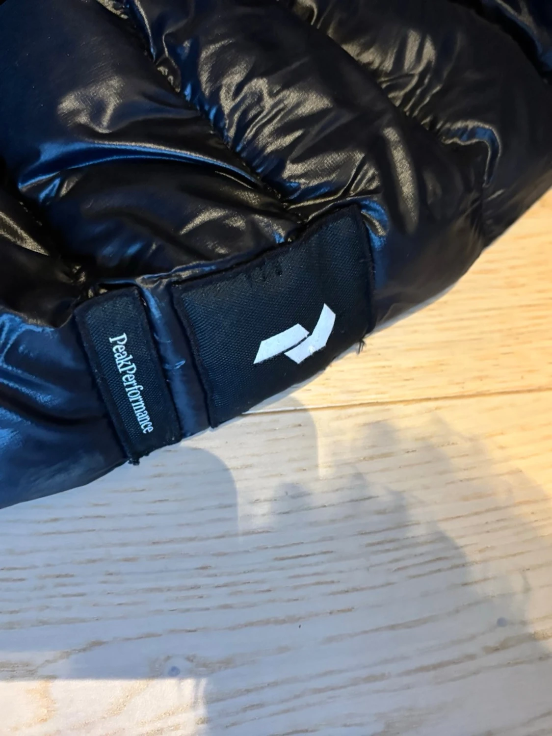 Svart dunjacka Peak Performance - 10