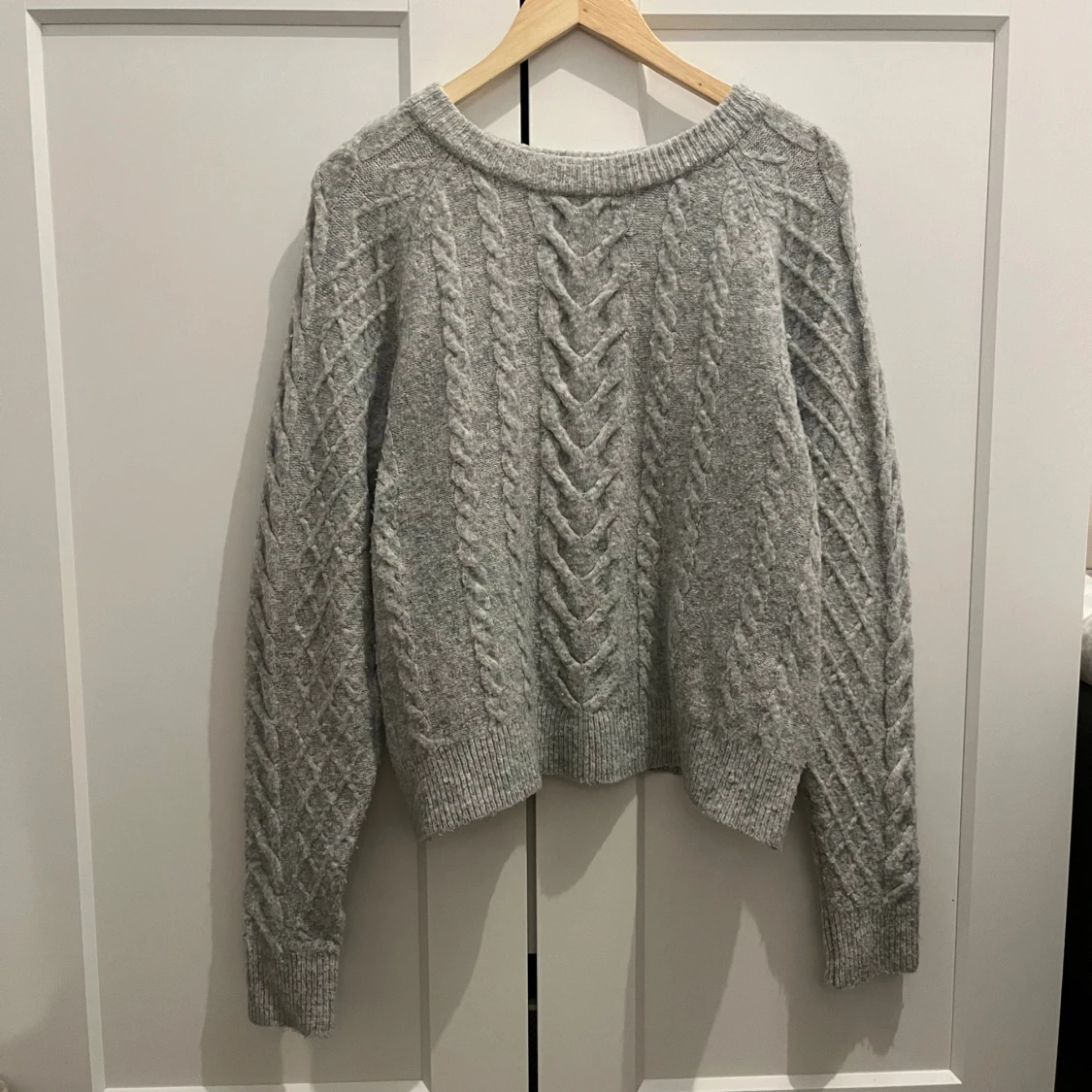 Grå stickad - 3