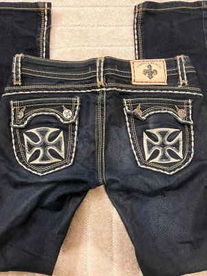Laguna Beach Jeans  - As snygga lågmidjade jeans från märket Laguna Beach. Skriv om ni har frågor !!💕