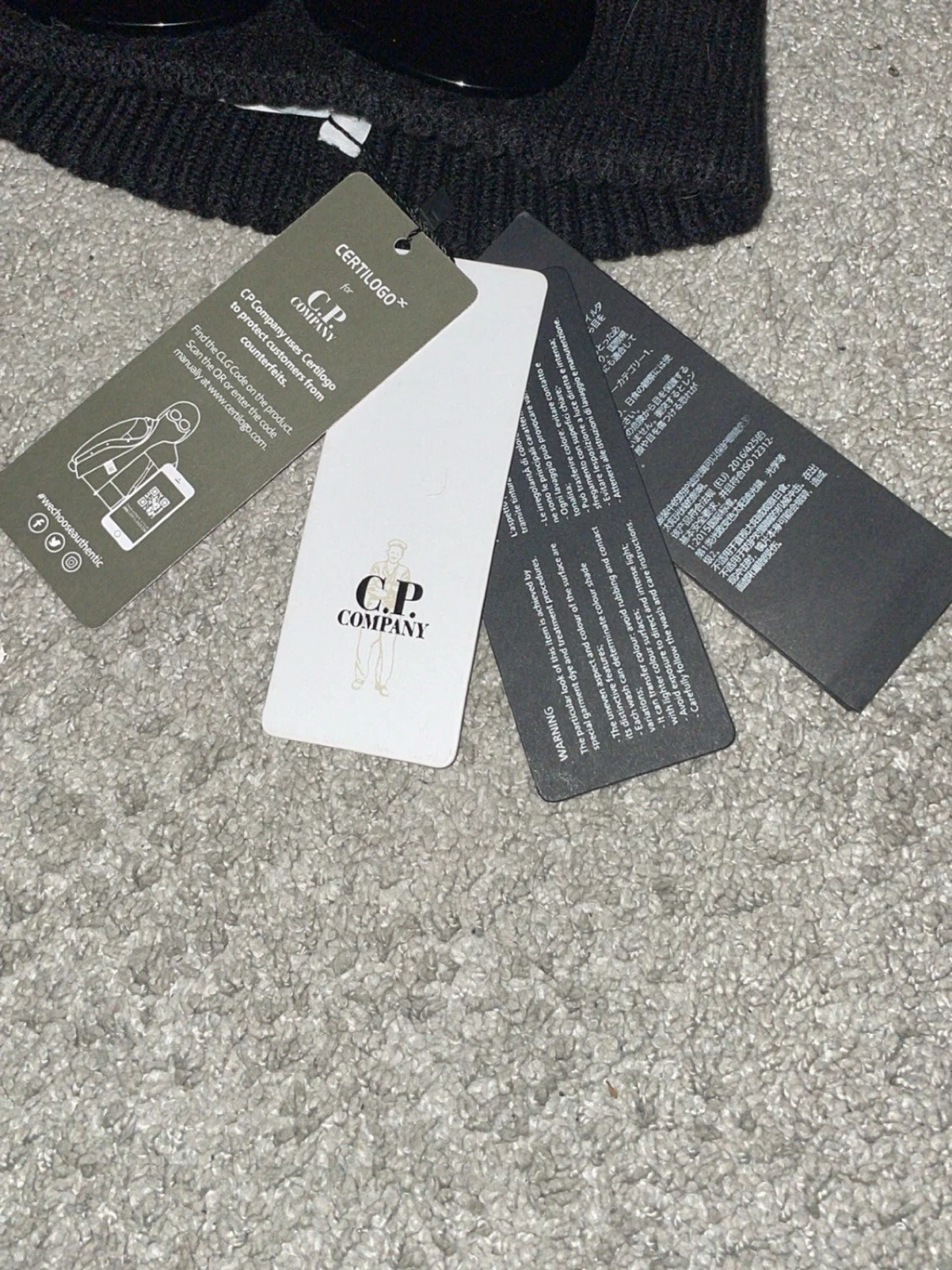 Svart Goggle-mössa från C.P. Company - 4