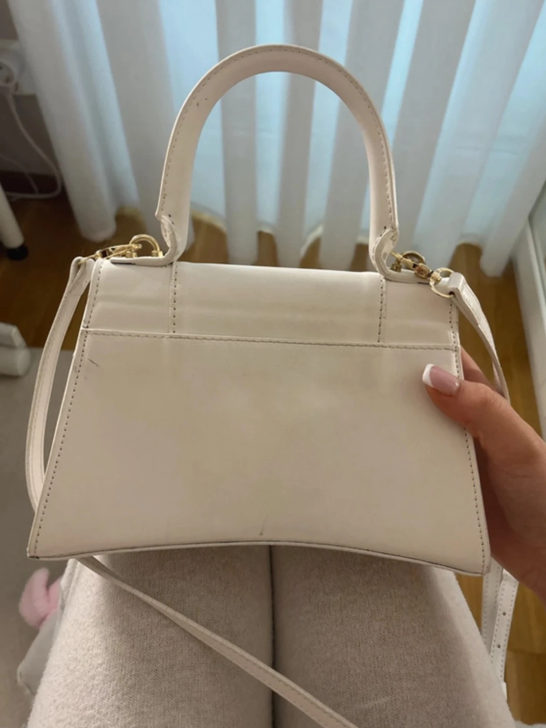 Vit B-handväska - 2