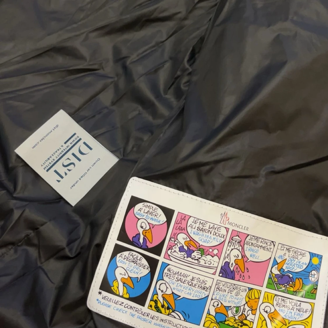 Svart Moncler pufferjacka med huva - 2