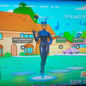 Tradar det här kontot för något annat konto - Jag tradar detta konto mot nåt som minst lite sämre eller bättre. Jag har 350 picaxes, 337 skins, 368 backblings, 229 gliders bland annat Travis skott glidern och 930 danser