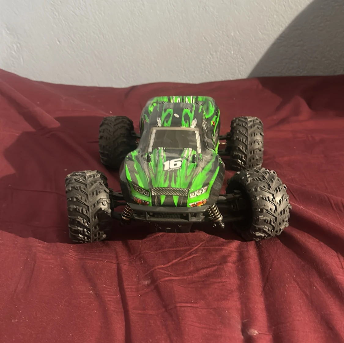 Wltoys 12428 RC Monster Truck - 4