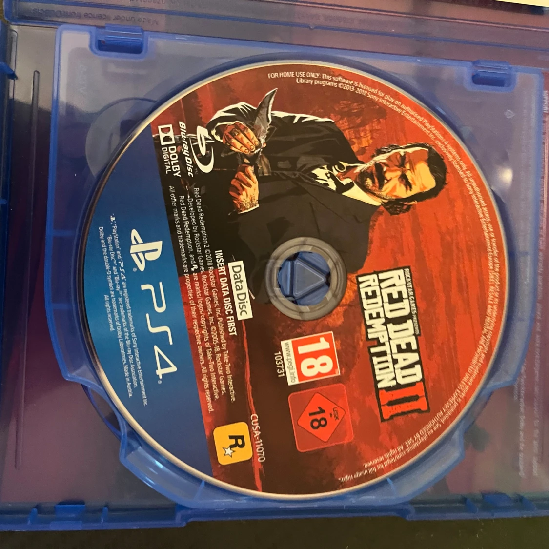 PlayStation 4 med handkontroll och spel - 3