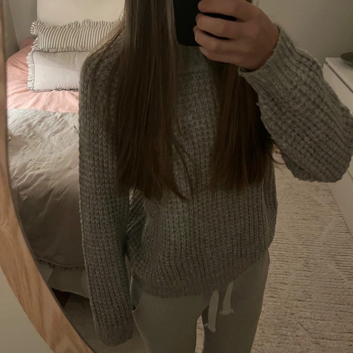 Grå stickad tröja från Lager 157