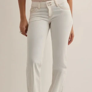 SÖKER DESSA STORLEK 34 - SÖKER DESSA STORLEK 34