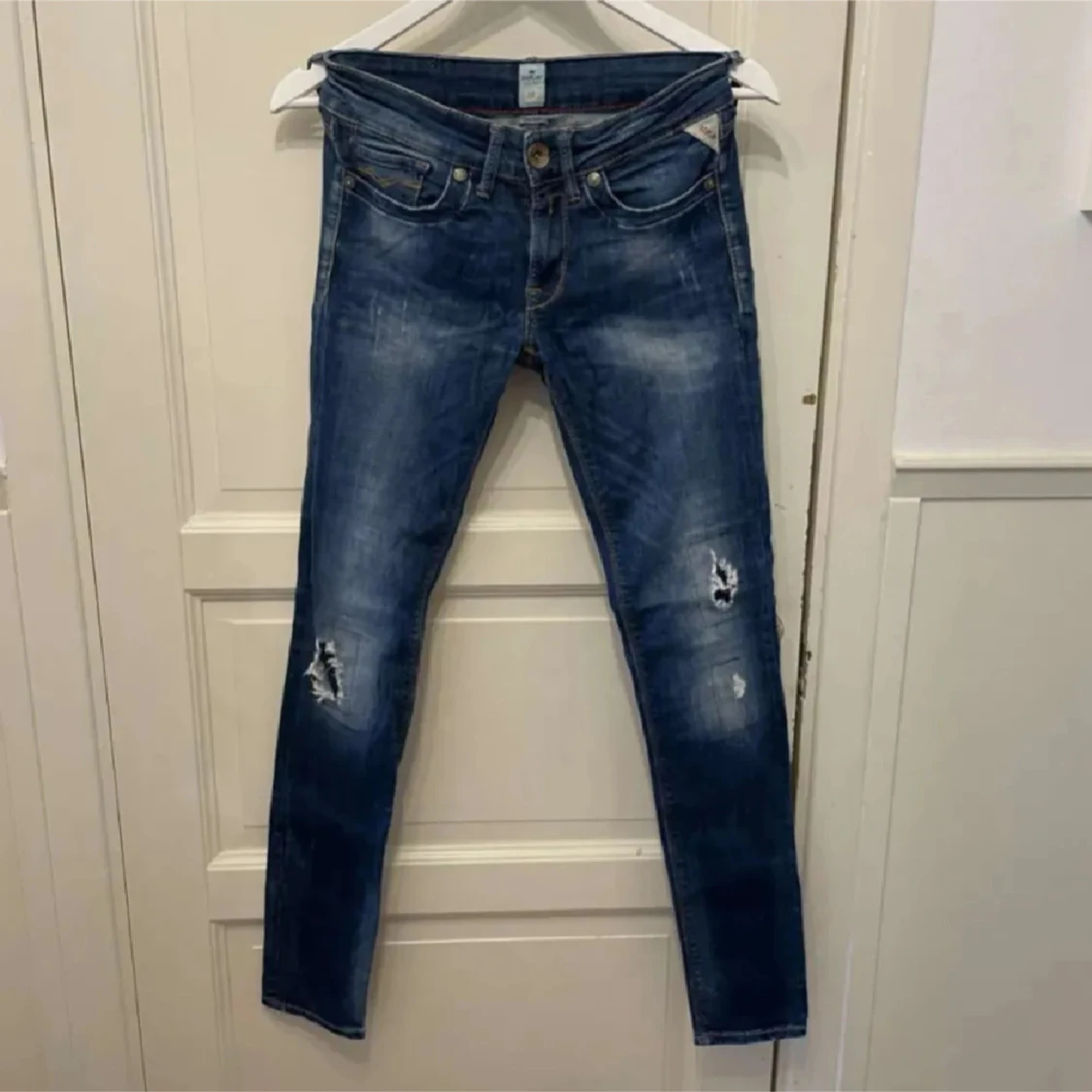 Replay jeans blå med feta slitningar, W27L32 - 1