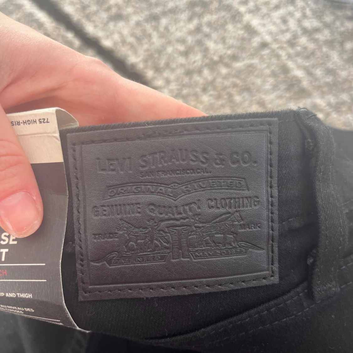 Levi's 725 svarta bootcut jeans - 1