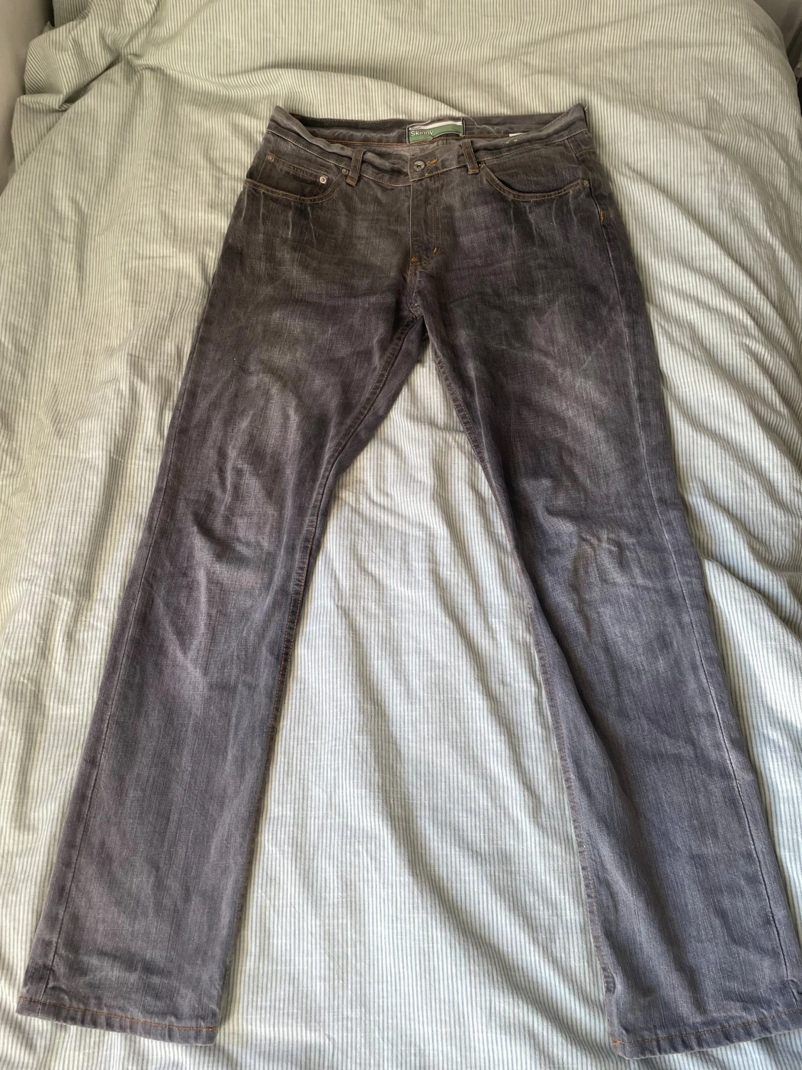 Gråa raka jeans - 3