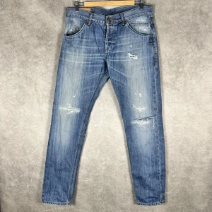 Dondup Jeans | 34 - Dondup Jeans | Fint skick | Modellen är 185 och väger 65kg | INGA BYTEN | Fraktar spårbart eller möts upp i Täby