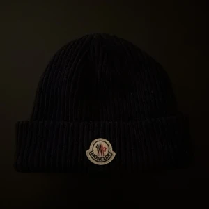 Moncler - Moncler mössa🙌