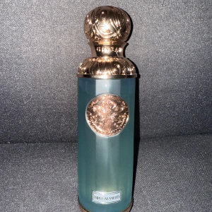 Imperial Valley  - Säljer min imperial valley 200 ml  från dubai, priset kan diskuteras såklart 