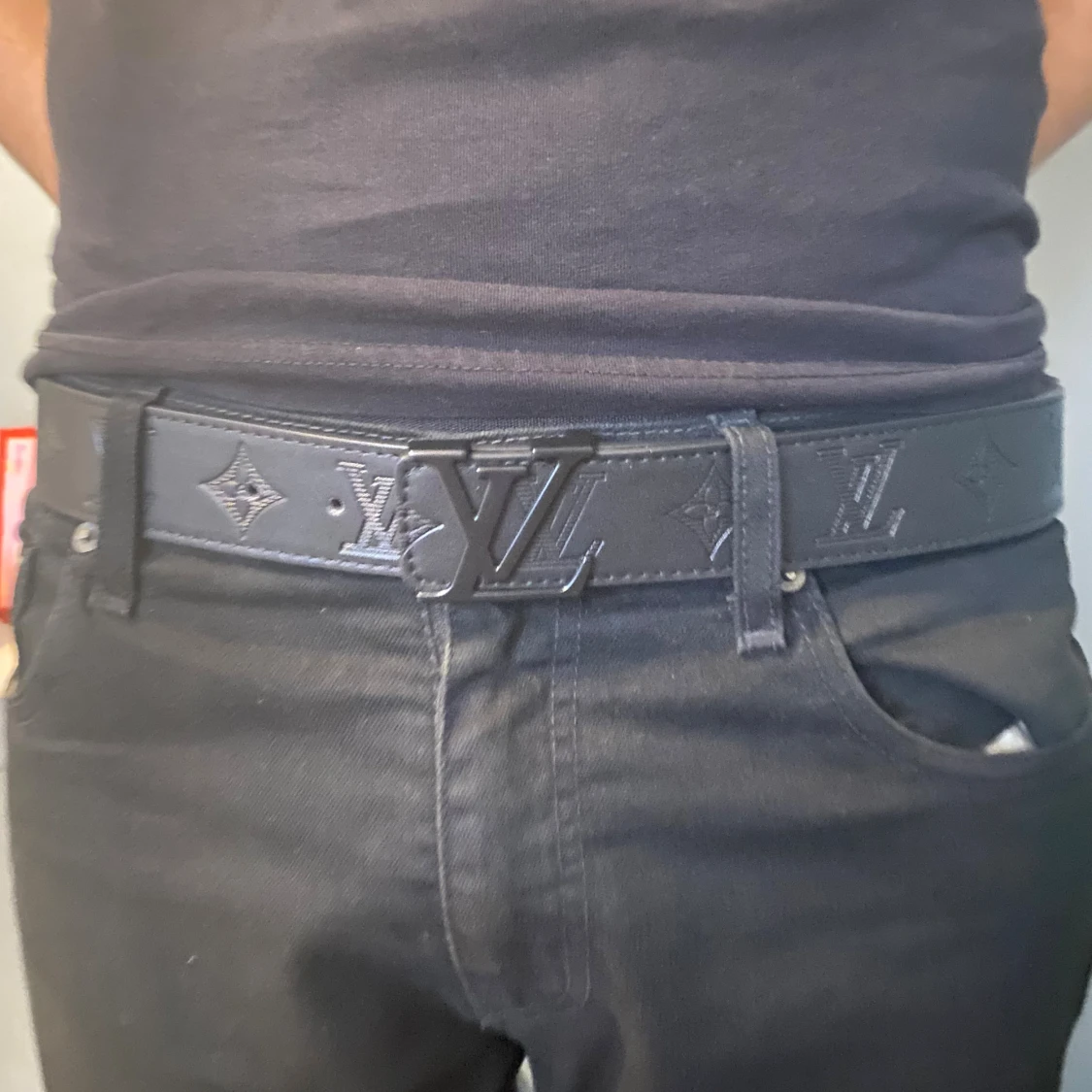 Svart L V skärp i skinn - 1