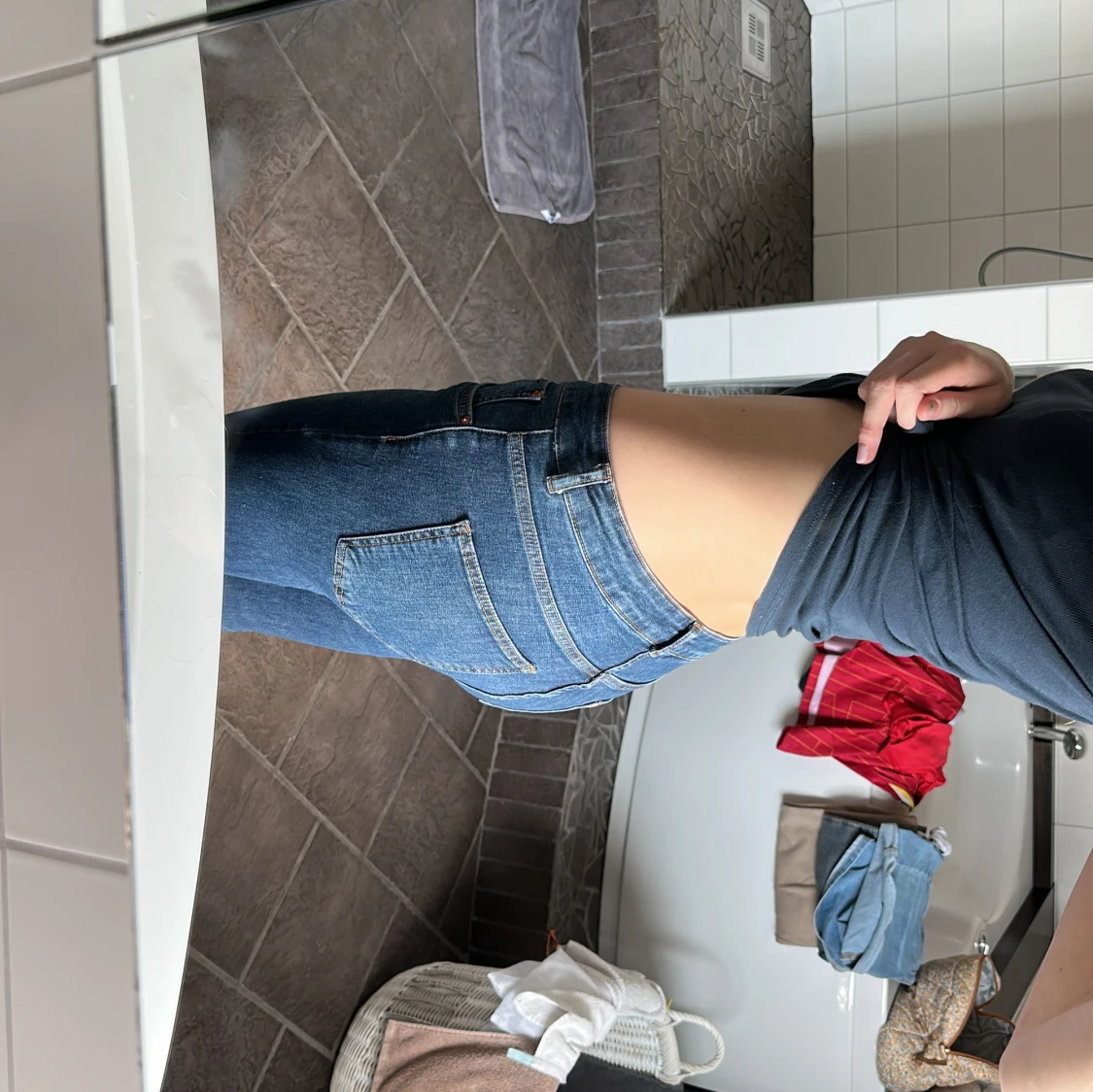 Mörkblå skinny jeans med låg midja - 1