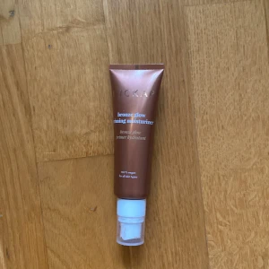 Kickap Bronze Glow Primer - Använt endast en gång! Säljer pga har inte kommit till användning