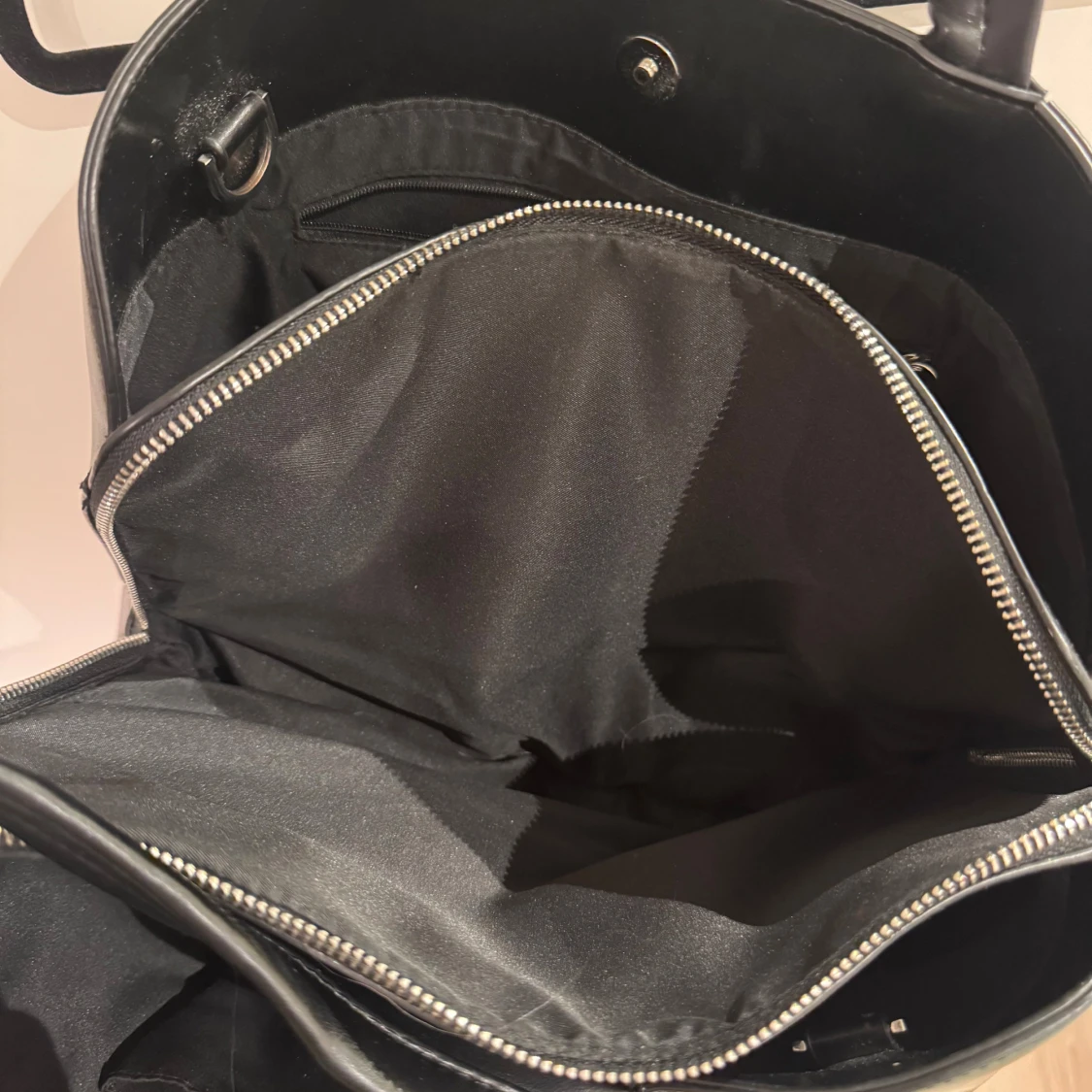 Svart väska  - 2