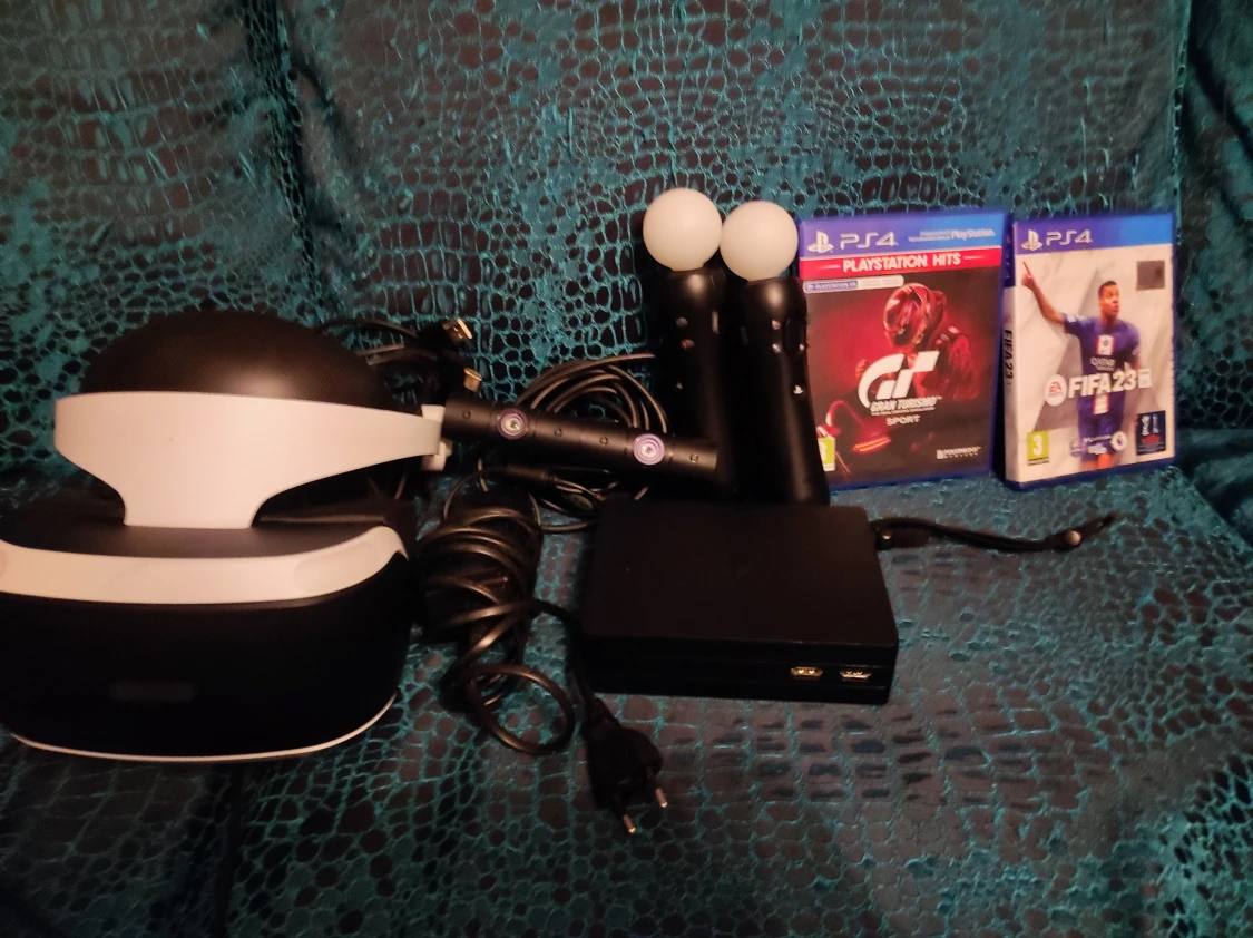 PlayStation VR med Move Controllers och PS4-spel