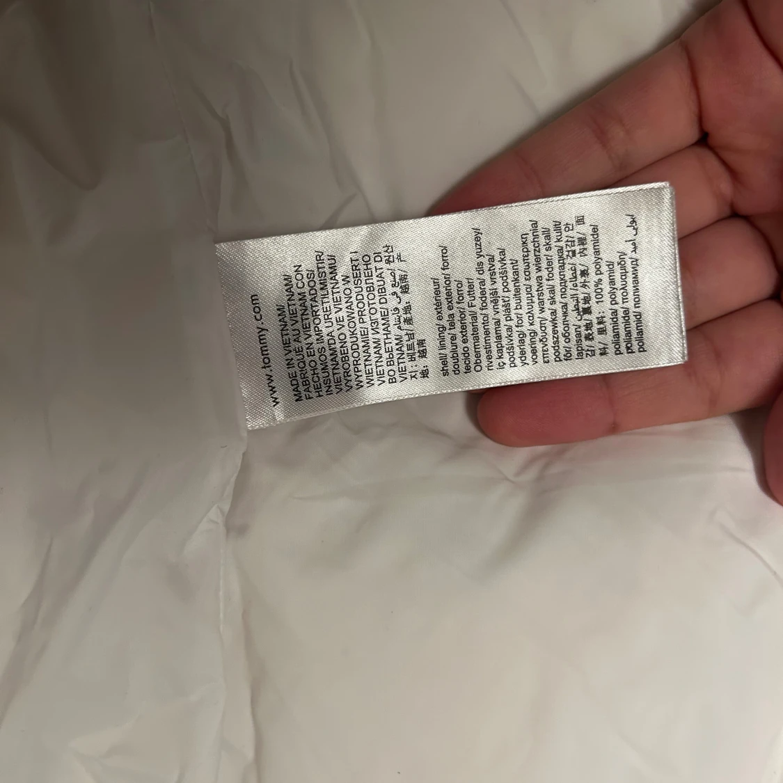 Vit pufferväst från Tommy Hilfiger - 2