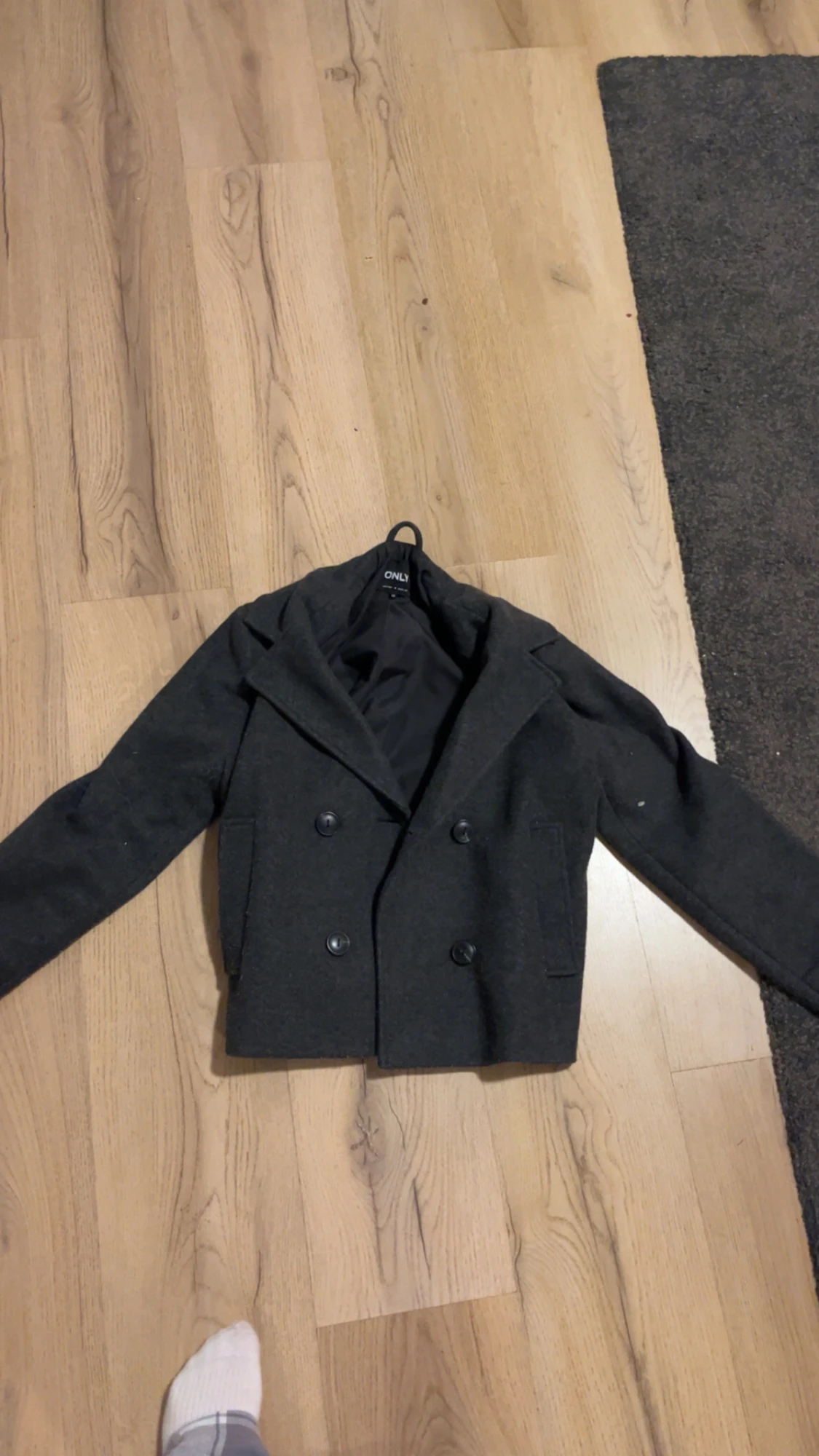 Mörkgrå skepparkavaj från ONLY - 1